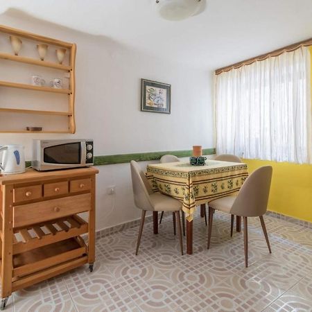 Rustica Apartment Vrbnik  Exterior photo